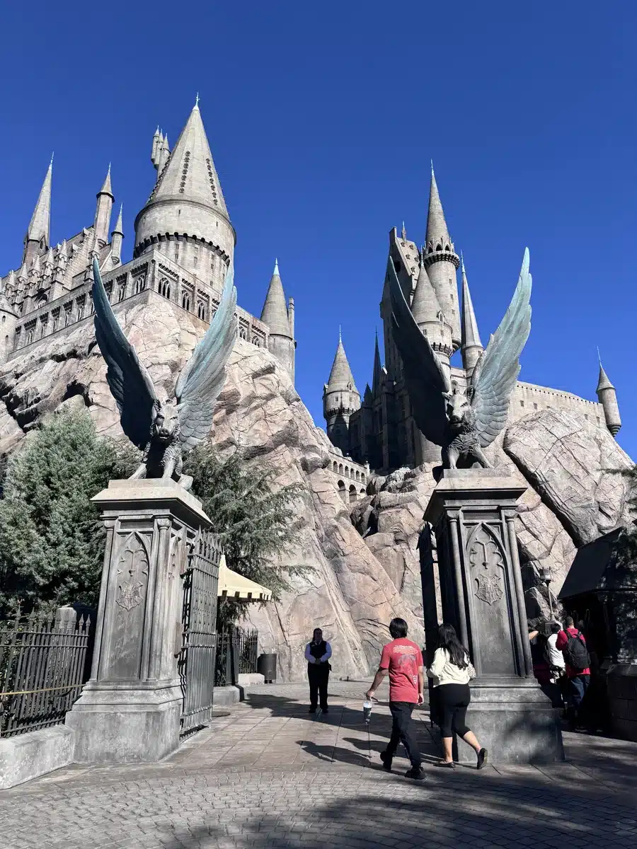 Hogwarts Castle and the Harry Potter and the Forbidden Journey entrance at Universal Studios Hollywood
